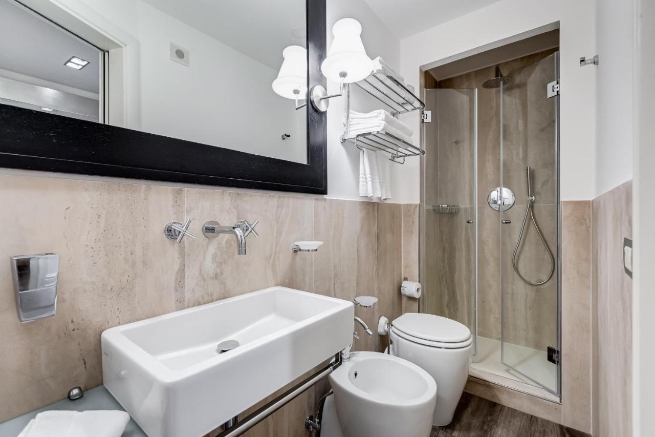 Residenza A -Via Veneto Fashion Rooms -Self Check-In Rome Buitenkant foto