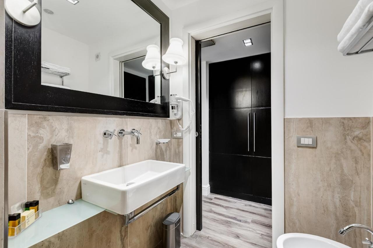 Residenza A -Via Veneto Fashion Rooms -Self Check-In Rome Buitenkant foto