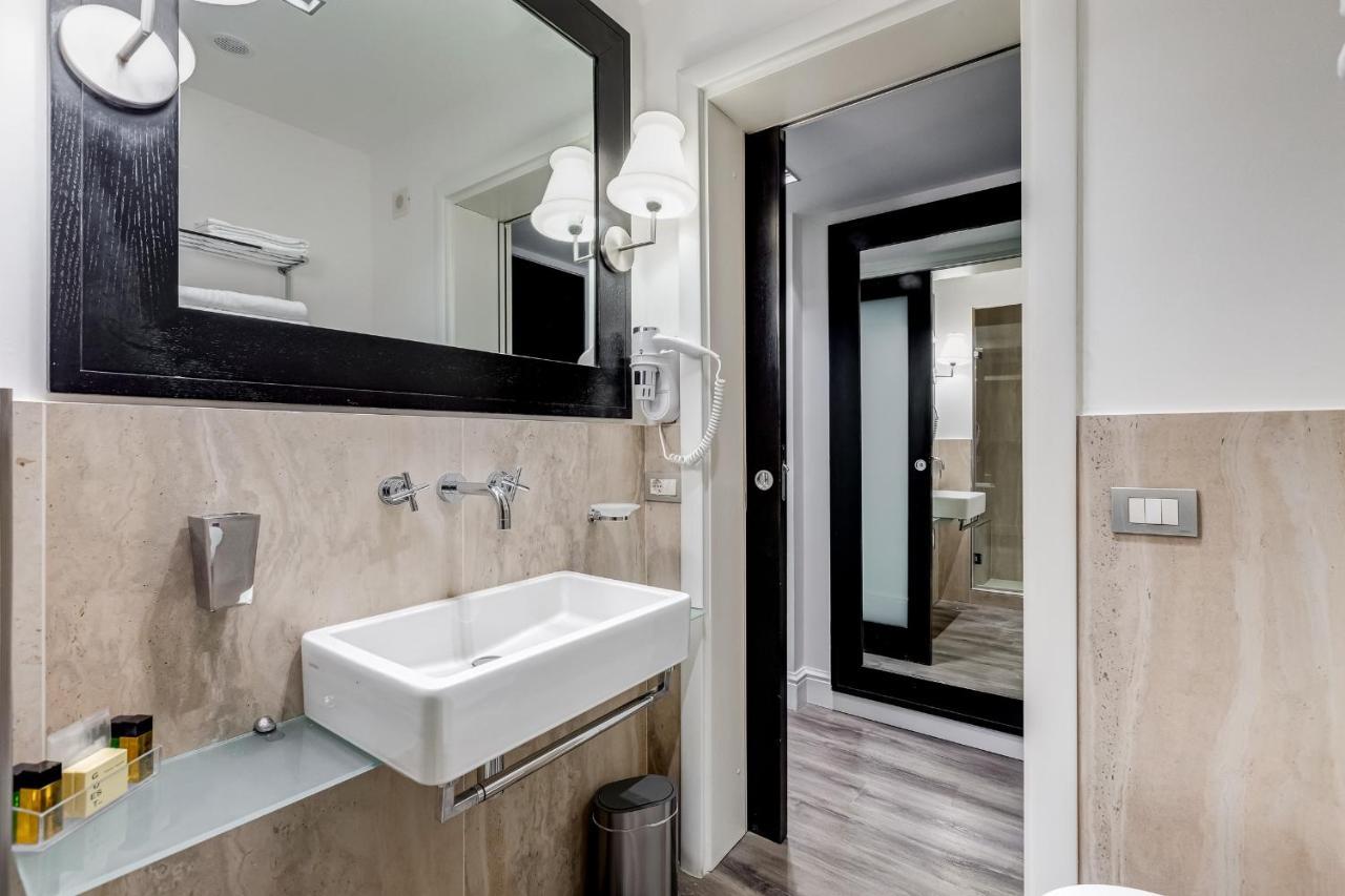 Residenza A -Via Veneto Fashion Rooms -Self Check-In Rome Buitenkant foto