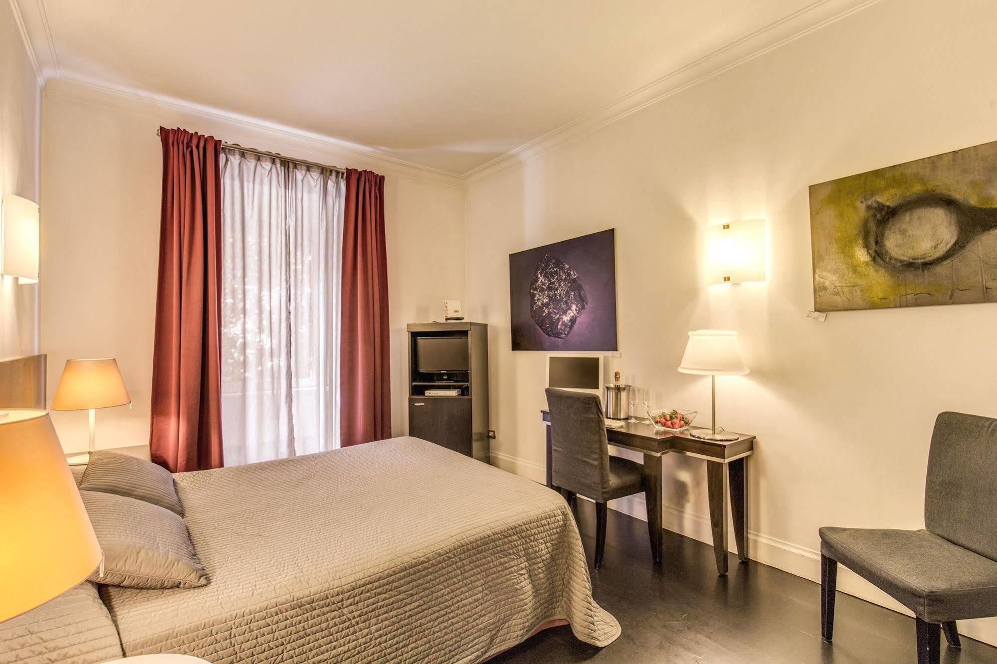 Residenza A -Via Veneto Fashion Rooms -Self Check-In Rome Buitenkant foto
