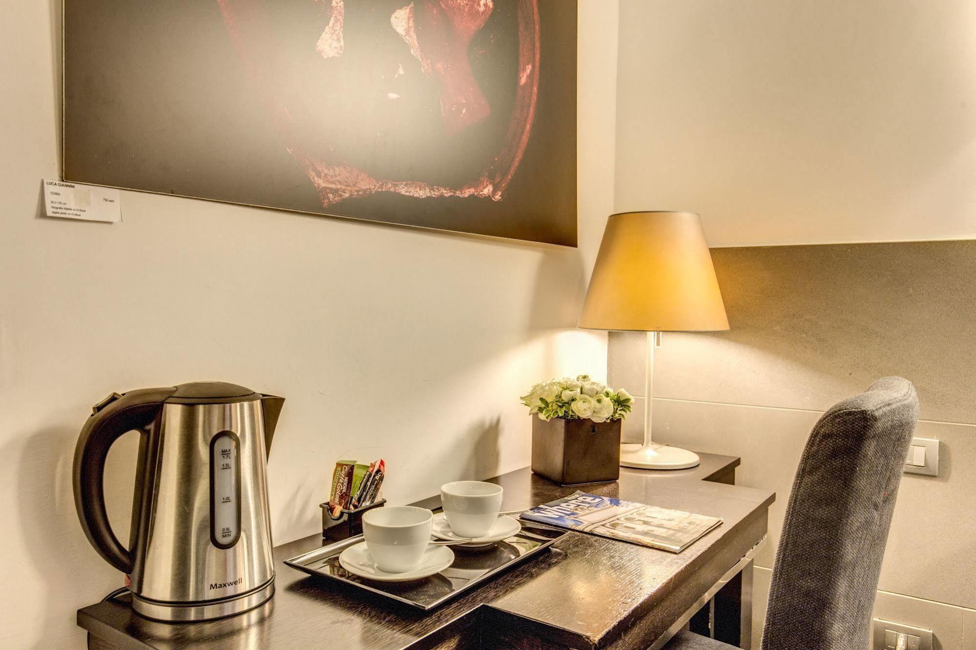 Residenza A -Via Veneto Fashion Rooms -Self Check-In Rome Buitenkant foto